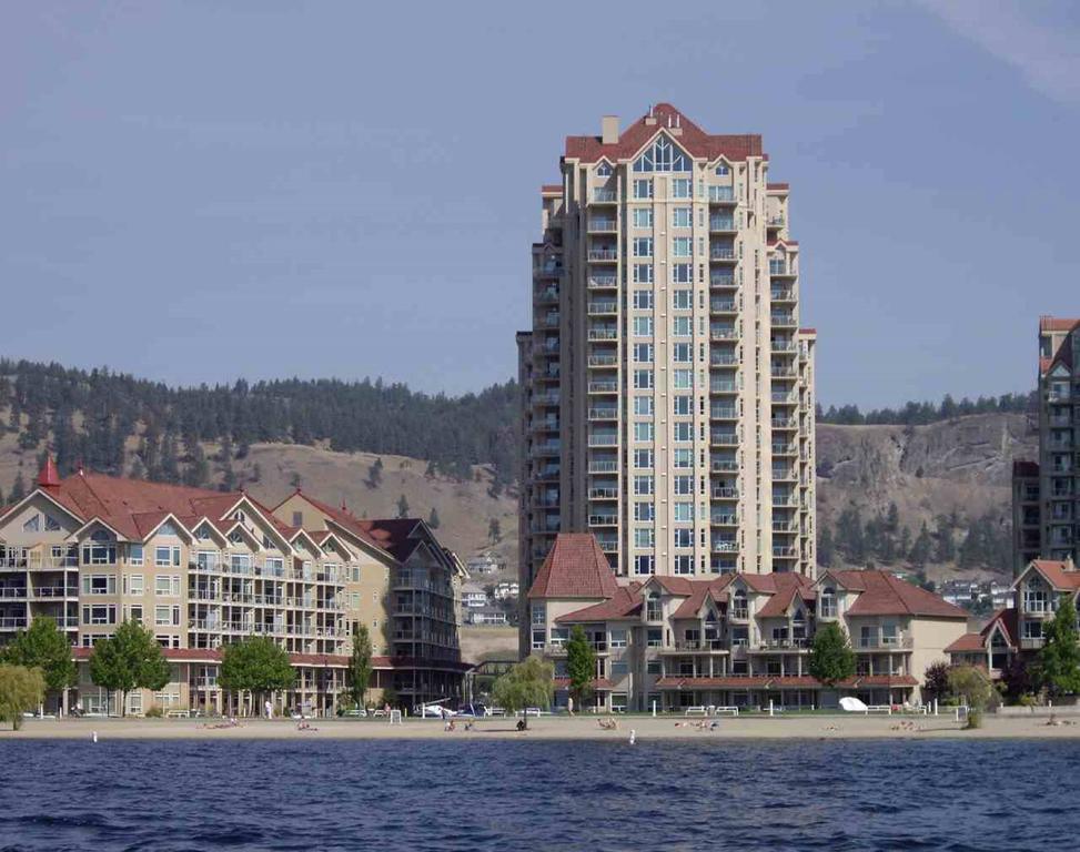 Sunset Waterfront Resort By Kelownacondorentals Εξωτερικό φωτογραφία