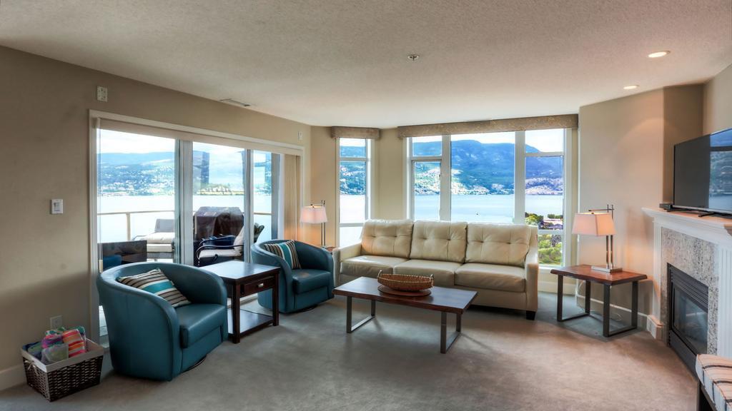 Sunset Waterfront Resort By Kelownacondorentals Εξωτερικό φωτογραφία