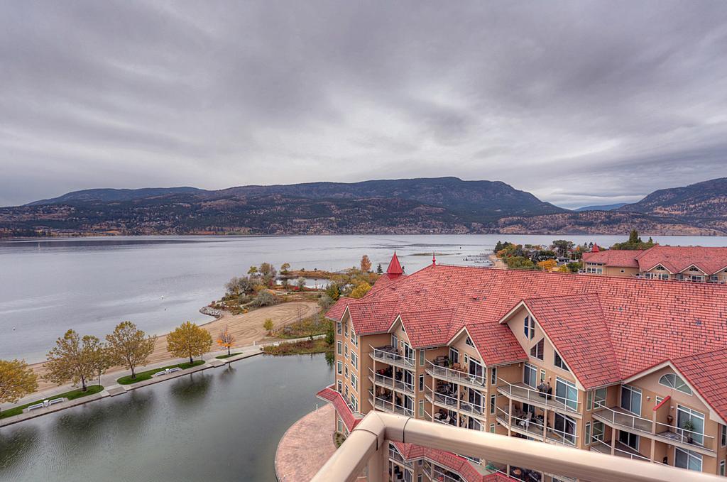 Sunset Waterfront Resort By Kelownacondorentals Εξωτερικό φωτογραφία